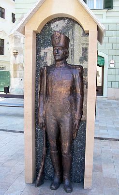 Bratislava - Statue en bronze d'un soldat dans sa guérite