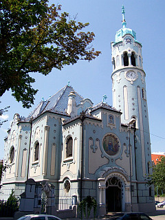 Eglise bleue de Bratislava de style art nouveau