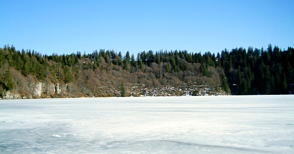 Lac Pavin gelé