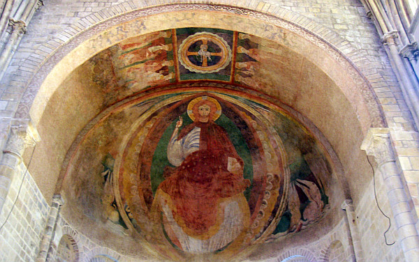 Fresque romane du Christ en Gloire