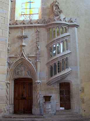 Cathédrale Saint-Cyr-et-Sainte-Julitte - Escalier des chanoines