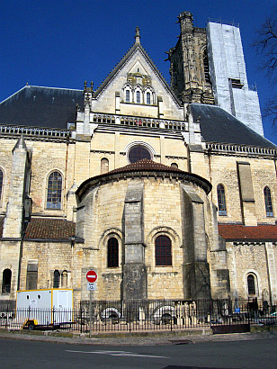Cathédrale Saint-Cyr-et-Sainte-Julitte de Nevers (choeur roman)