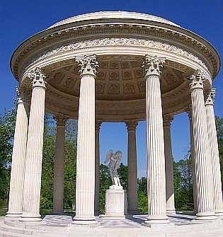 Versailles, jardin du hameau de la Reine - Temple de l'amour