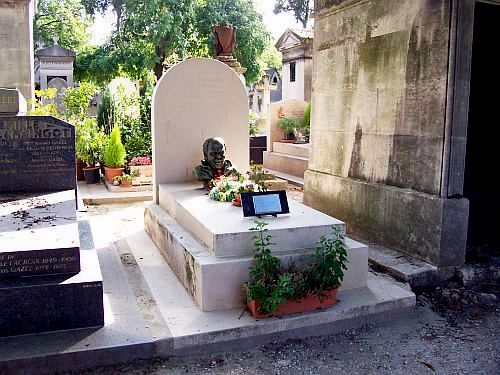 Cimetière du Père Lachaise - Tombe au Père Lachaise