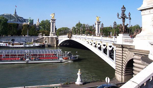 Paris - Alexandre III bridge