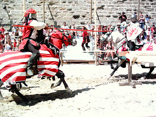 Joute de chevaliers à Carcassonne