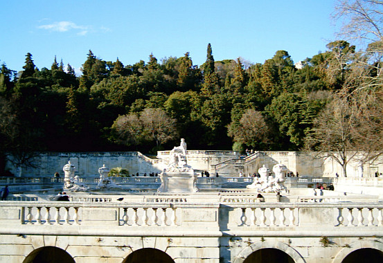 Jardin de la fontaine à Nîmes