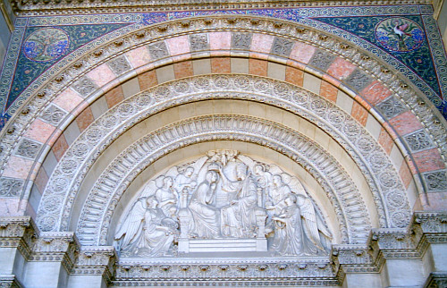 Tympan de la cathédrale de la Major