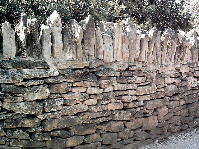 Mur près du villages de bories