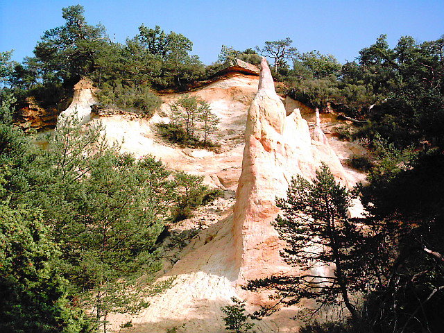 Colorado de Rustrel - Aiguille du cirque de Barries