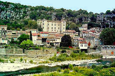 Vogüé and its castle