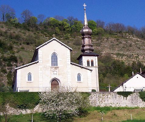 Savoie - Eglise avec clocher à bulbe