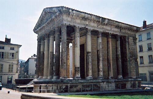 Vienne - Temple d'Auguste et de Livie