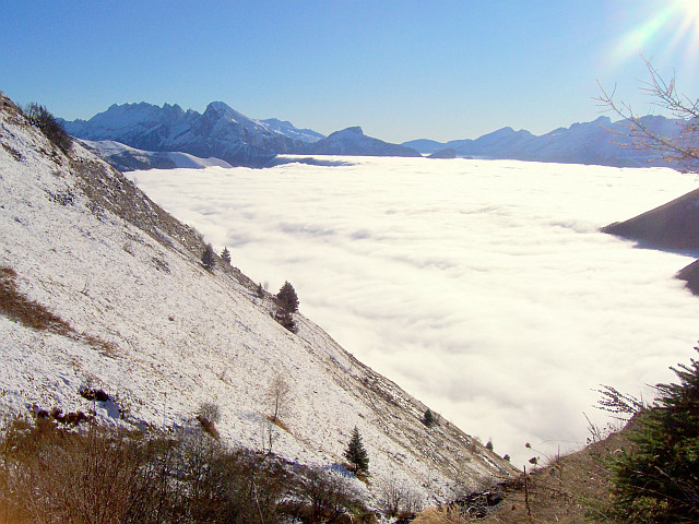 La Salette - Vallée dans le brouillard (vue n°4)