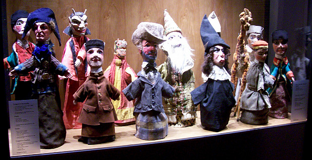 Musée Gadagne - Plusieurs marionnettes dont Guignol